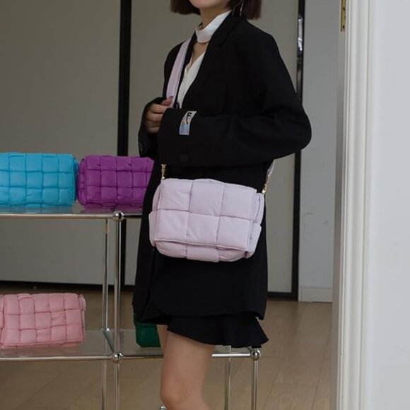 Neiman Marcus Woven Quilted Light Purple Crossbody Purse - Picture 1 of 4